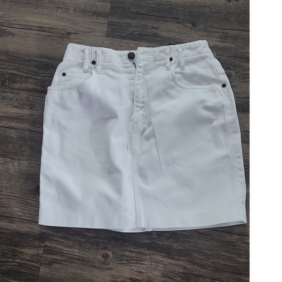 Liz Claiborne Dresses & Skirts - Liz Claiborne Lizwear‎ Vintage White Denim Mini Skirt High Waisted Petite 4
